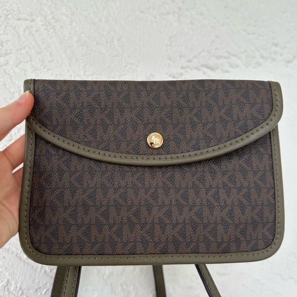 MICHAEL Michael Kors Eva Large Signature Logo Stripe Tote Shoulder Bag Brown - Picture 10 of 16